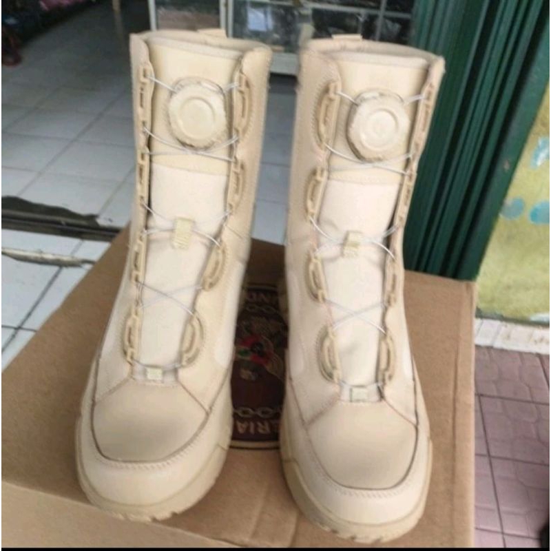 SEPATU PDL PNS KEMHAN