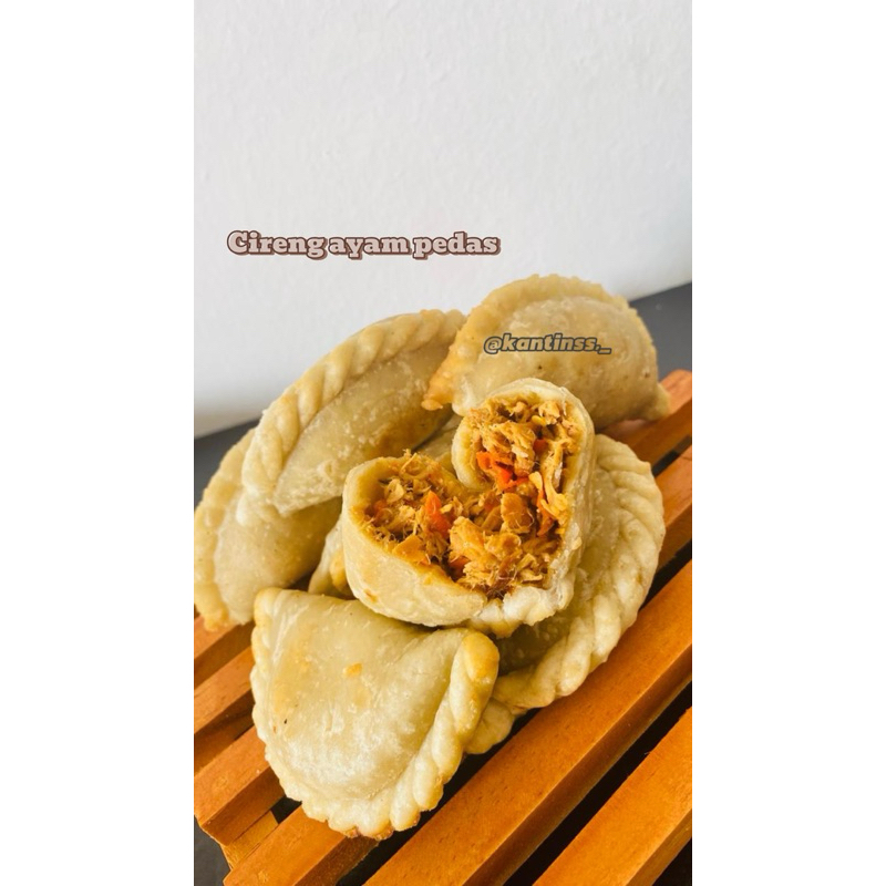 

cireng isi ayam pedas