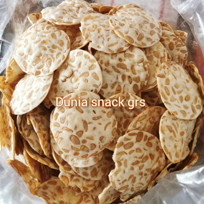 

Keripik Tempe Sagu 200gr / Kripik tempe sagu asin gurih