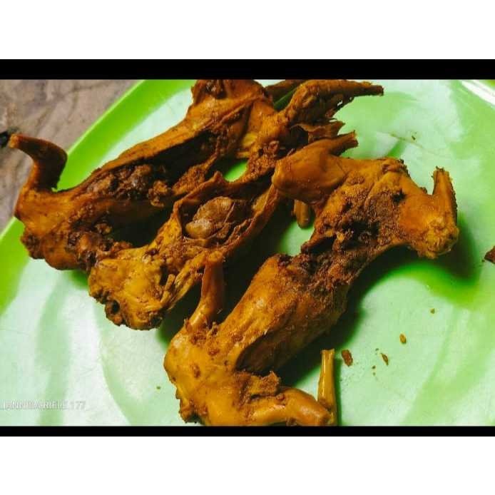 

DAGING TUPAI UNGKEP - DAGING BAJING UNGKEP PER 2 EKOR - BAJING UNGKEP