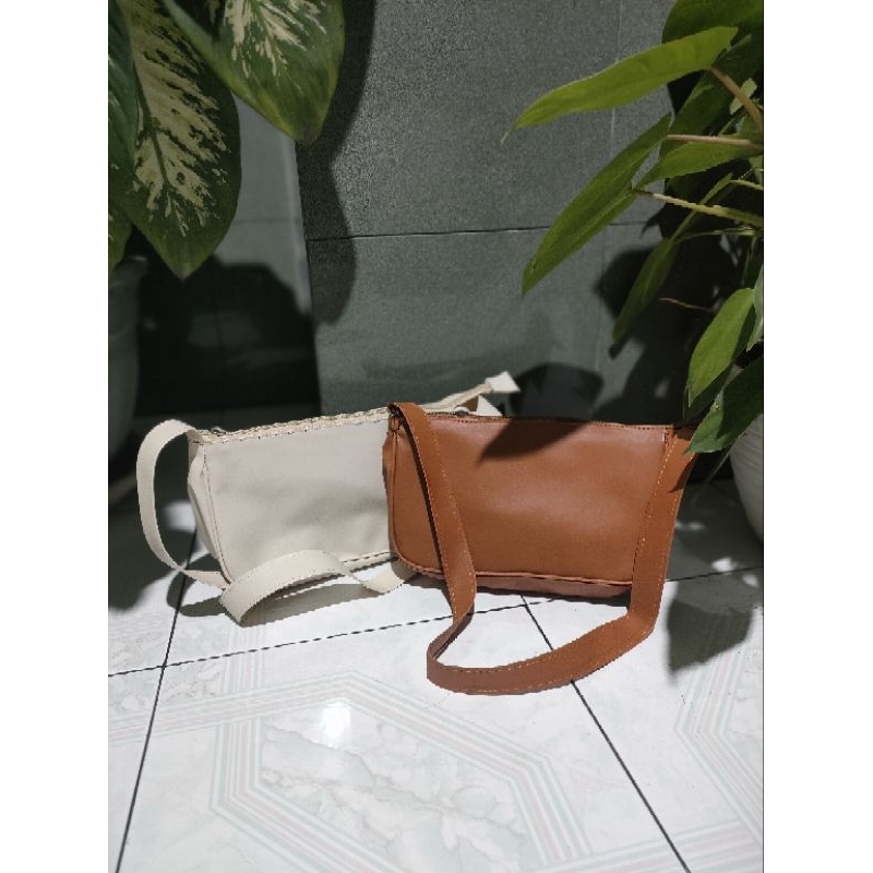 Tas Wanita Minimalis Tali Pendek