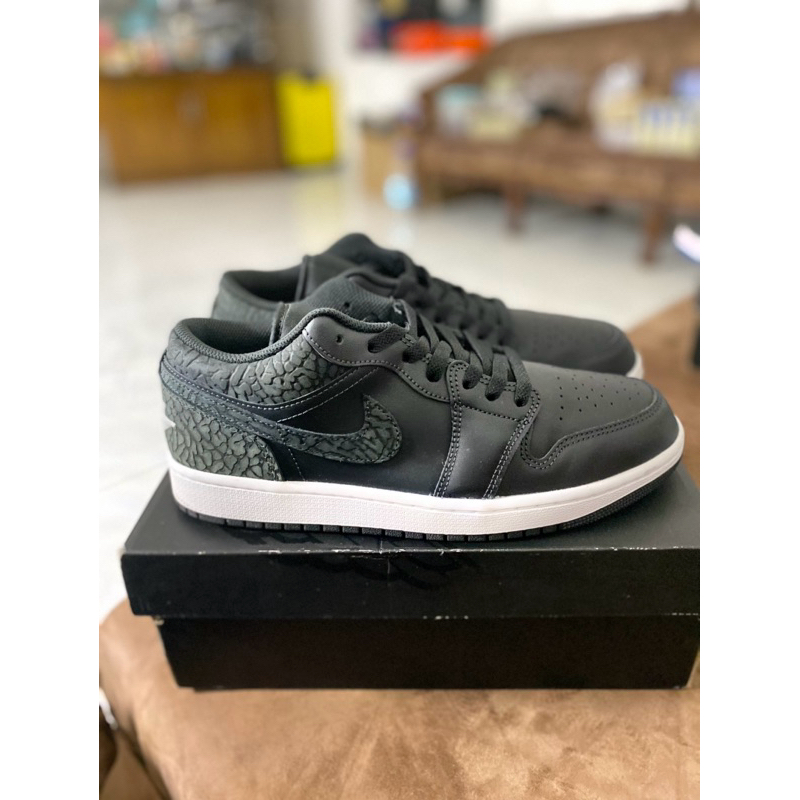 jordan 1 low se elephant black