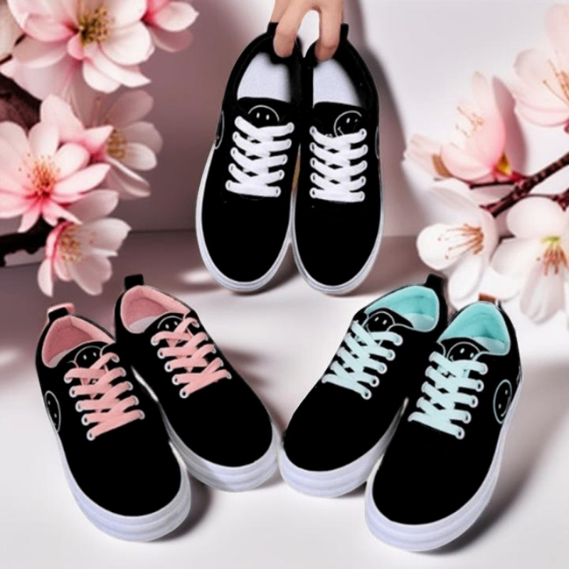 Sepatu sneakers wanita kasual motif lucu emoticon smile hitam / fashion wanita / sepatu sekolah