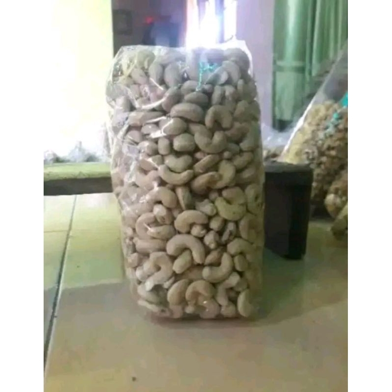 

KACANG MEDE UTUH MENTAH 1KG
