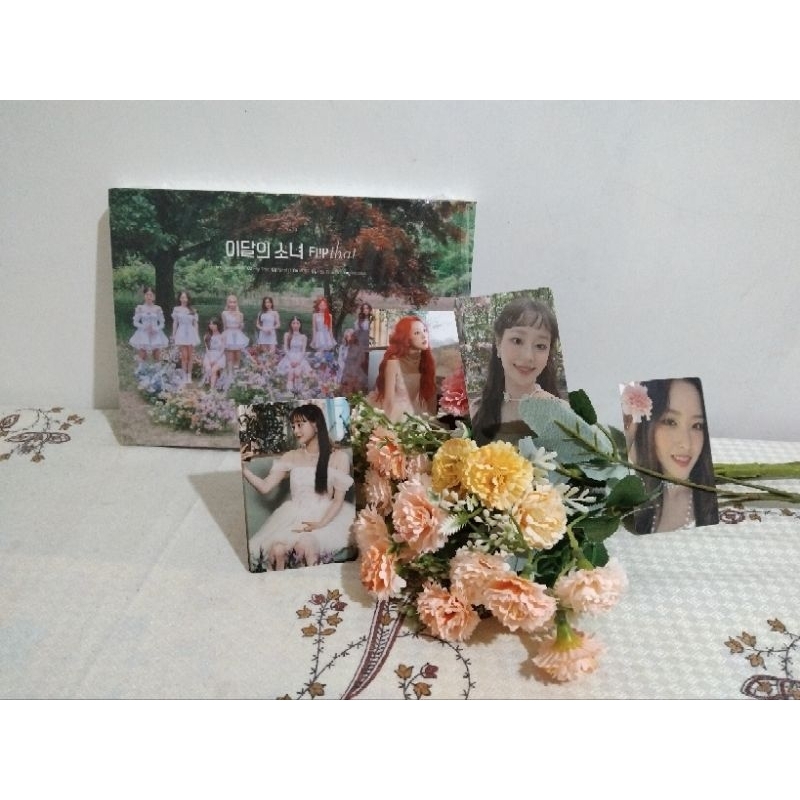 LOONA [Flip That] Flip That B Ver Photocard Chuu, Olivia Hye, Yves