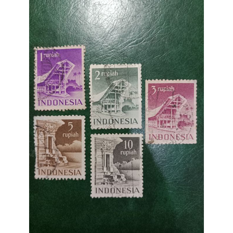 Prangko Indonesia 5 Pcs Candi & Bangunan Tahun 1949 Used