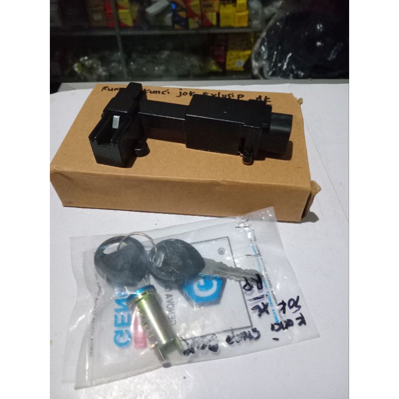 rumah kunci jok vespa exclusive set kunci
