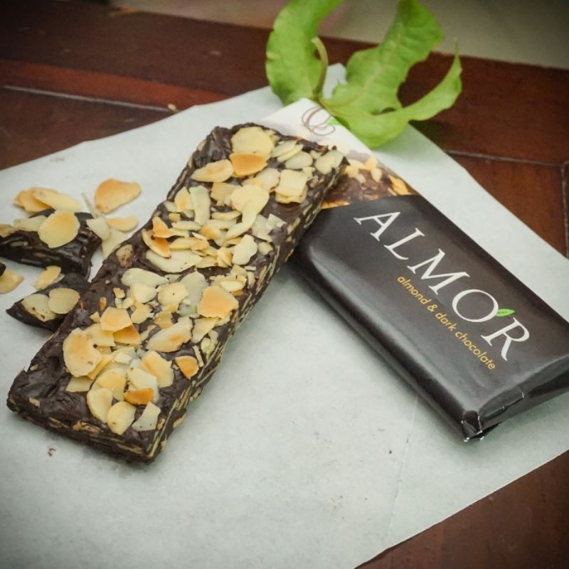

ALMOR 1PCS (Slice Almond Roasted with Dark Chocolate)