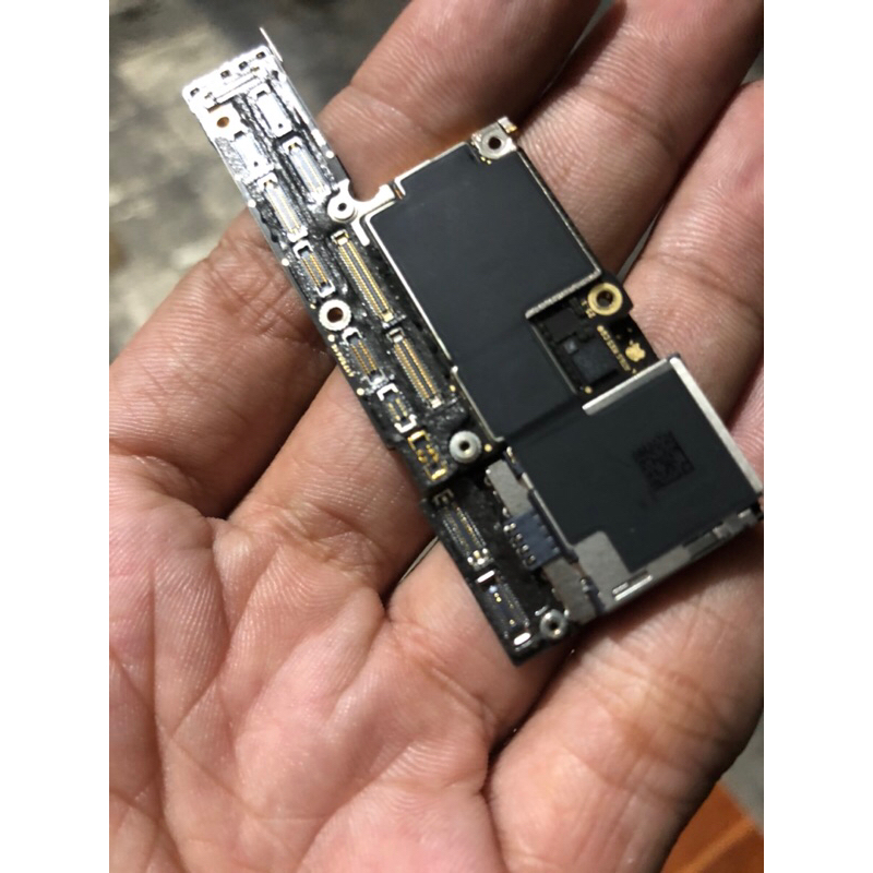 Mesin iphone XS (LOCK ICLOUD)