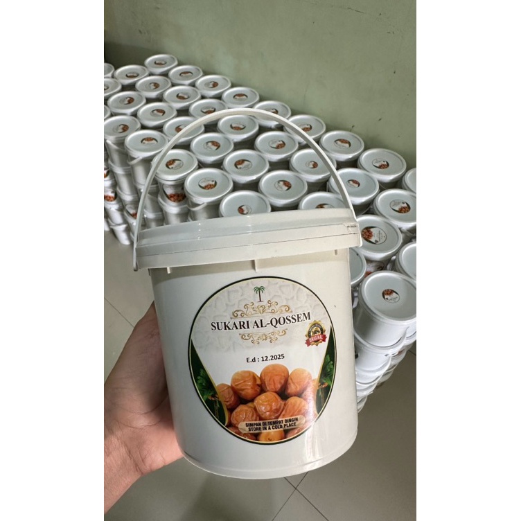 

Pro sale SUKARI AL QOSSEM KURMA EMBER Kurma Basah Grade A Premium Kurma Sukkari Al Qassim