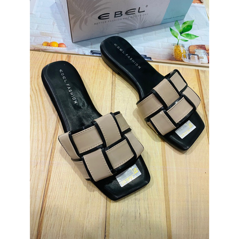 sandal ebel motif simple