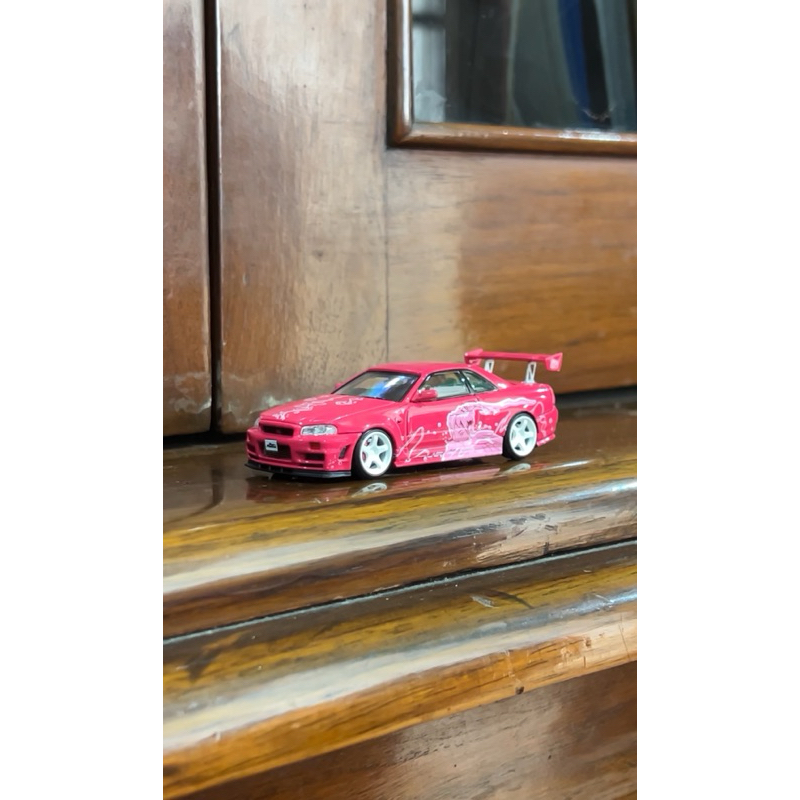 Fast Speed 64 Nissan Skyline R34 Z-Tune FNS suki pink livery