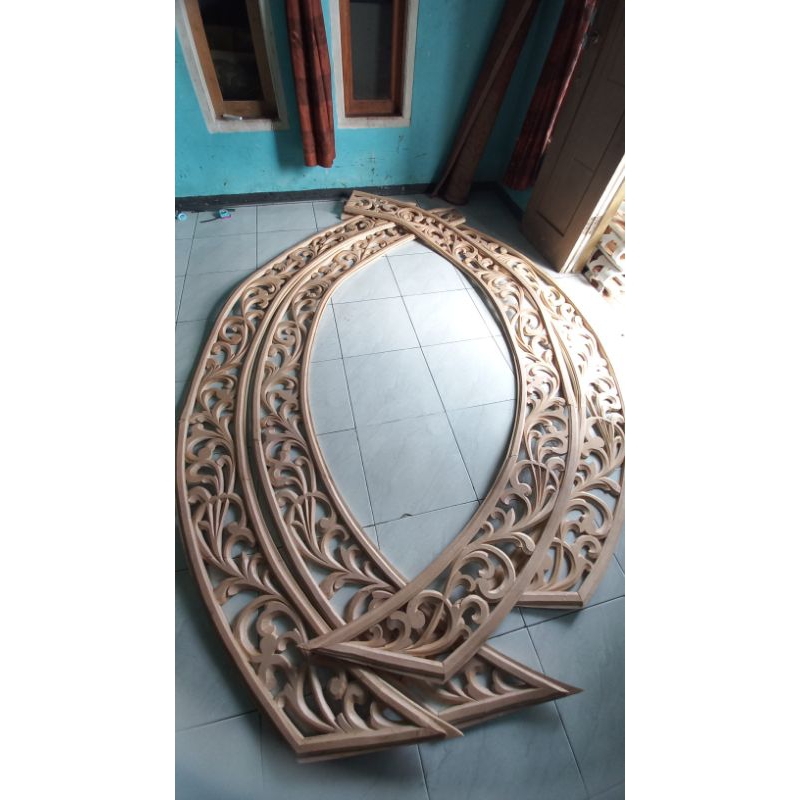 Ukiran lengkungan / dekorasi pelaminan / dekorasi wedding / ukiran spons karet