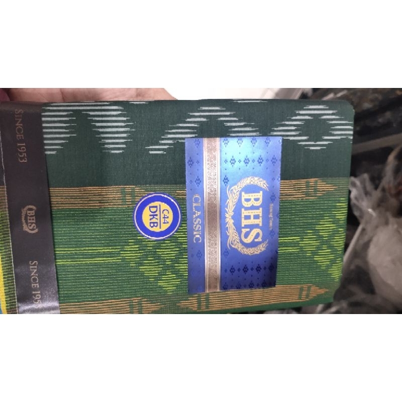 SARUNG BHS CLASSIC WARNA MERAH DAN HIJAU SONGKET ORI MURAH