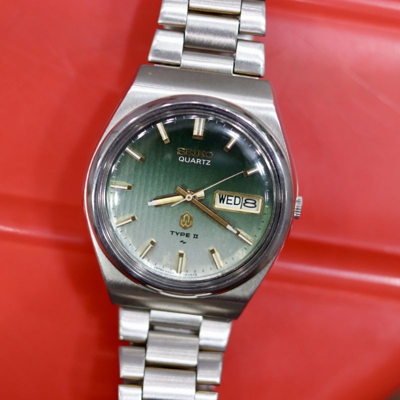 Seiko Quartz Dial Gradasi Hijau