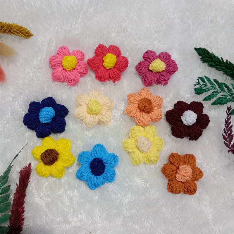 aplikasi bunga rajut gembul dan bros bunga gembul