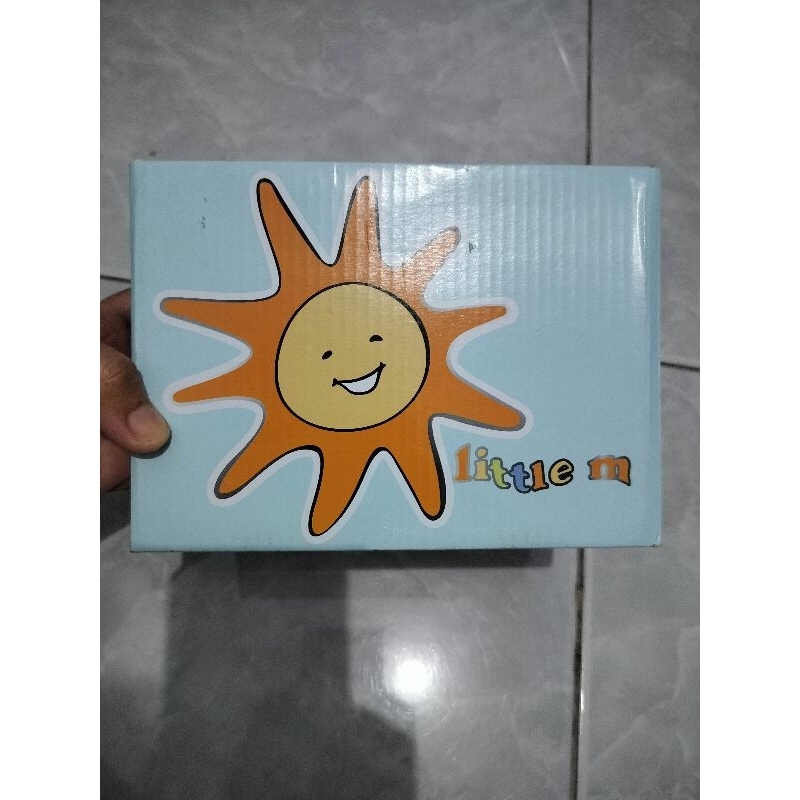sepatu bayi little M