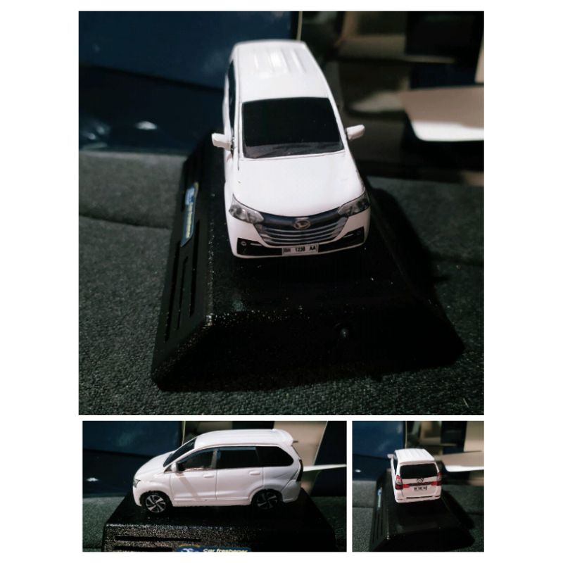(Skala 1 : 45) Pajangan Interior Mobil Miniatur Xenia 2016 & Xenia Sporty