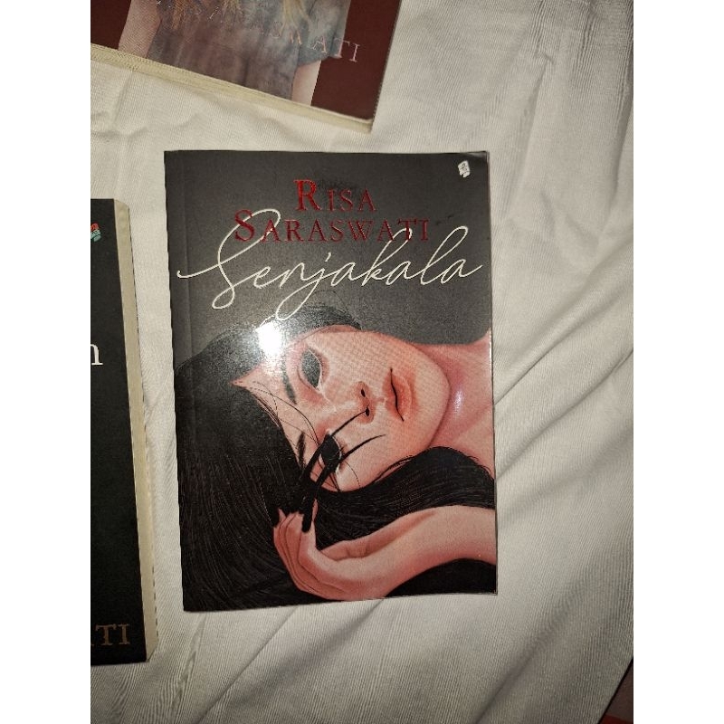 Preloved Novel Risa Saraswati (Ivanna, Samantha, William, Senjakala)