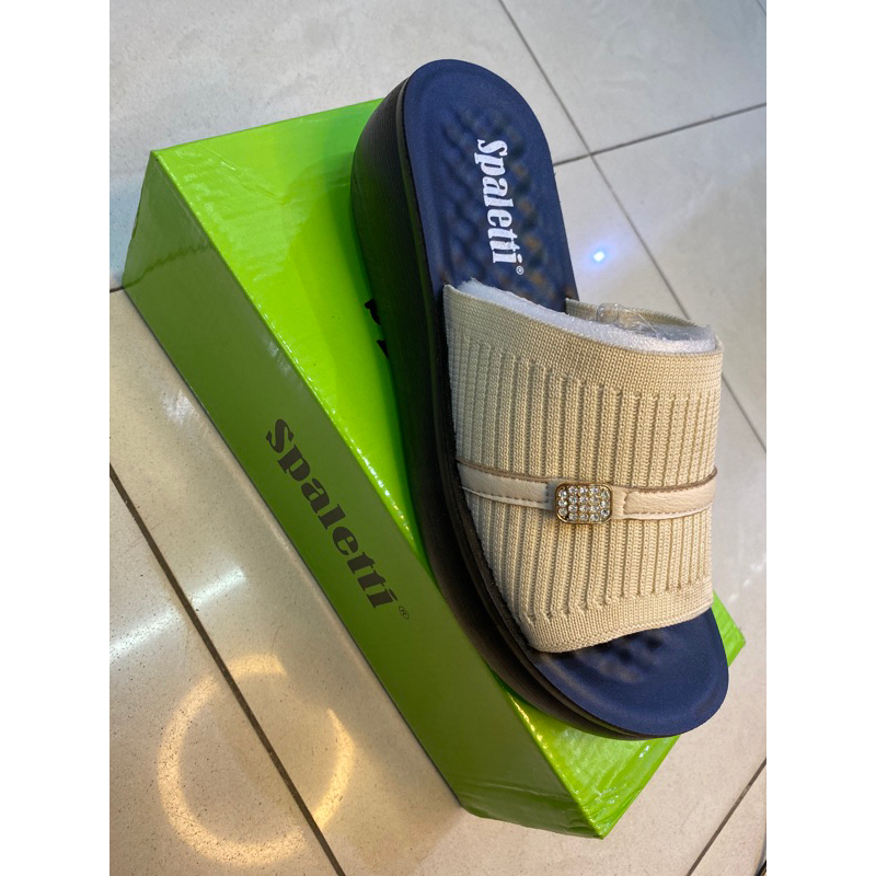 sandal wedges wanita spaletti