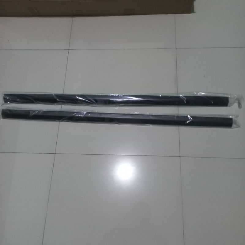 Tiang Roof Rail Karimun Kotak