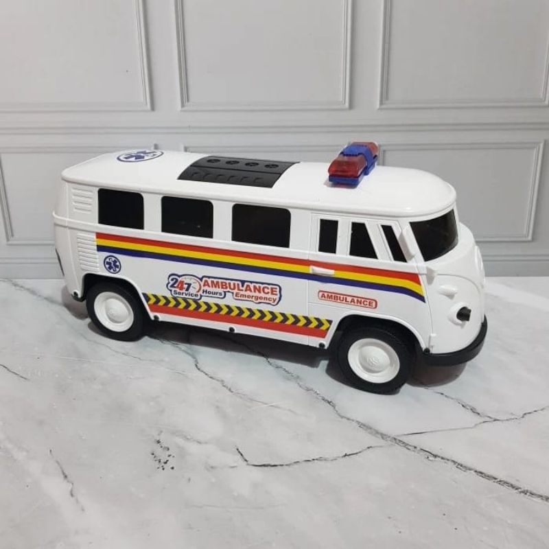 Mainan Mobil Ambulance Rumah Sakit -UK Besar Laki -Laki Edukatif