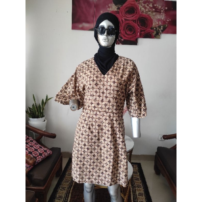 Preloved Dress Batik Kerah V
