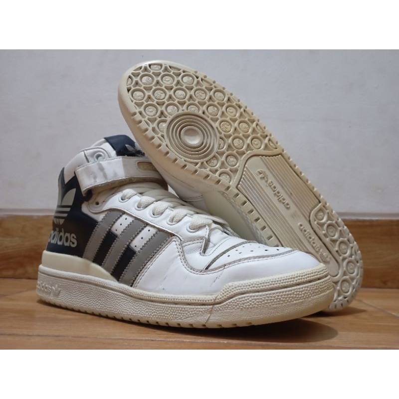 sepatu sneakers Adidas Forum mid RS