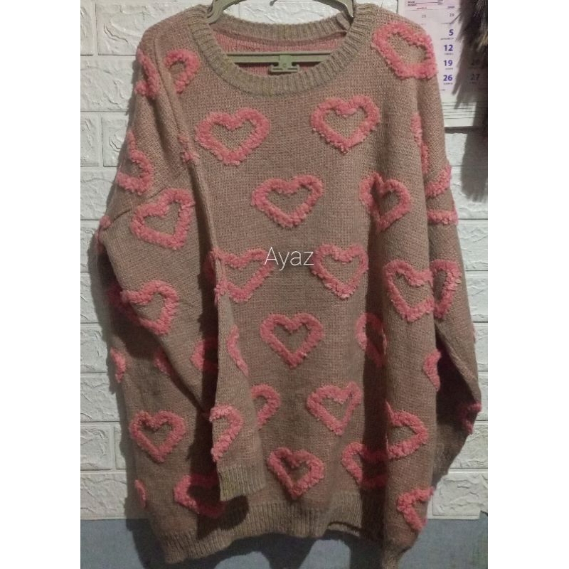 sweater rajut motif love