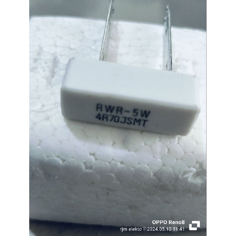 Resistor kapur ukuran 4,7 ohm 5 watt
