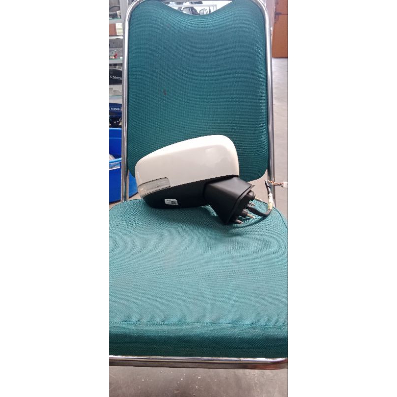 spion suzuki ignis (kanan)