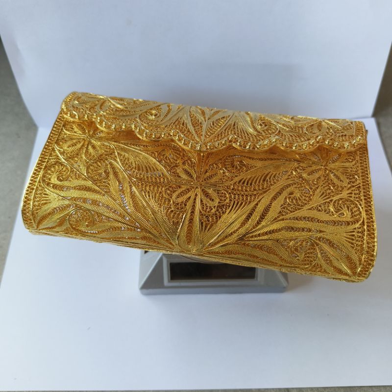 tas sultan / tas kendari / tas pesta / tas pernikahan / tas perkawinan / tas lapis emas 24k / tas em