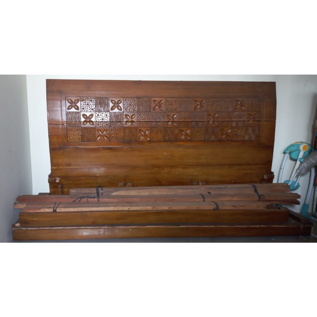 Preloved Dipan Kasur Kayu Jati