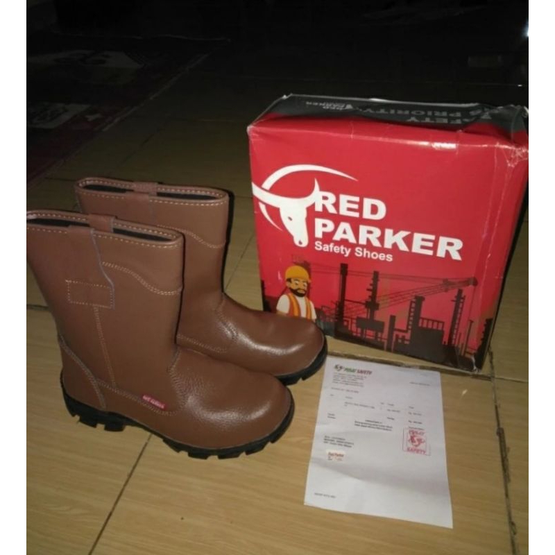 Sepatu Kulit Red Parker T 186