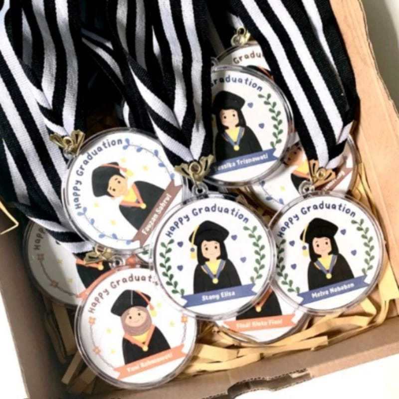 Medali Graduation Akrilik 2 Sisi Custom Free Box