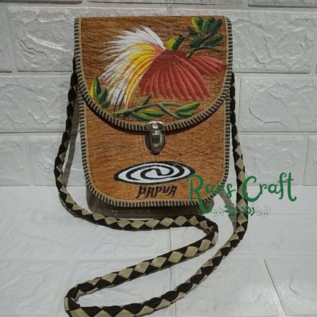 Tas selempang motif lukis, tas selempang unik, tas papua, tas kulit kayu selempang, tas untuk souven
