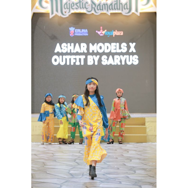 SEWA BAJU FASHION SHOW MUSLIM/COLOURFULL/BATIK ANAK