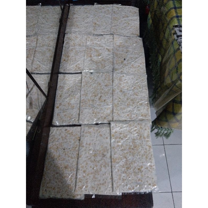 

Tempe Mendoan Mentah 4 pcs
