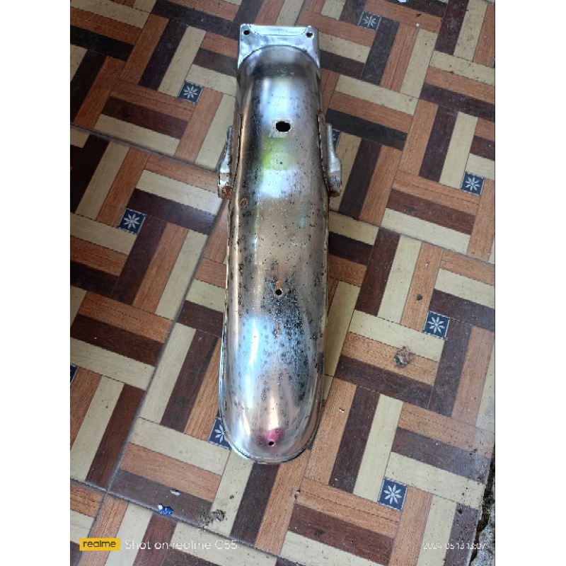 Slebor Belakang Honda GL100 GL125 URAMI SECOND