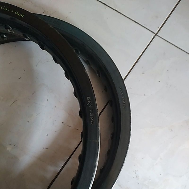 LINGKARAN VELG PELEK DAYTONA RING 16 BEKAS ORIGINAL