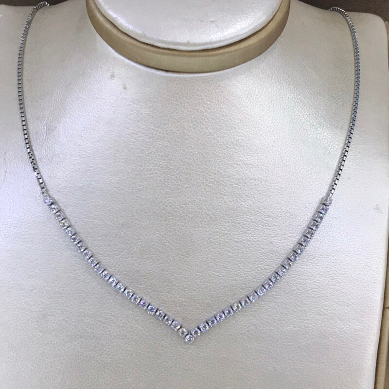 KALUNG EMAS AUREL 750 KKE0746