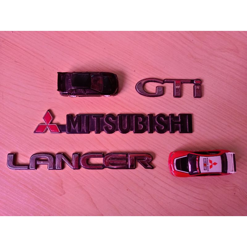 emblem bagasi mitsubhisi lancer cb5 gti