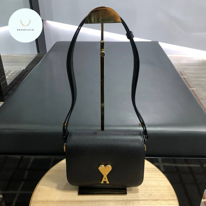 AMI PARIS Small Paris Paris Bag Black