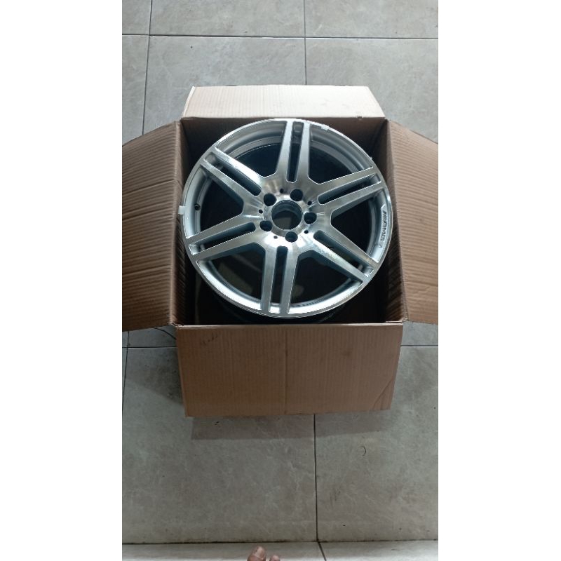 velg original mercedes benz w212AMG