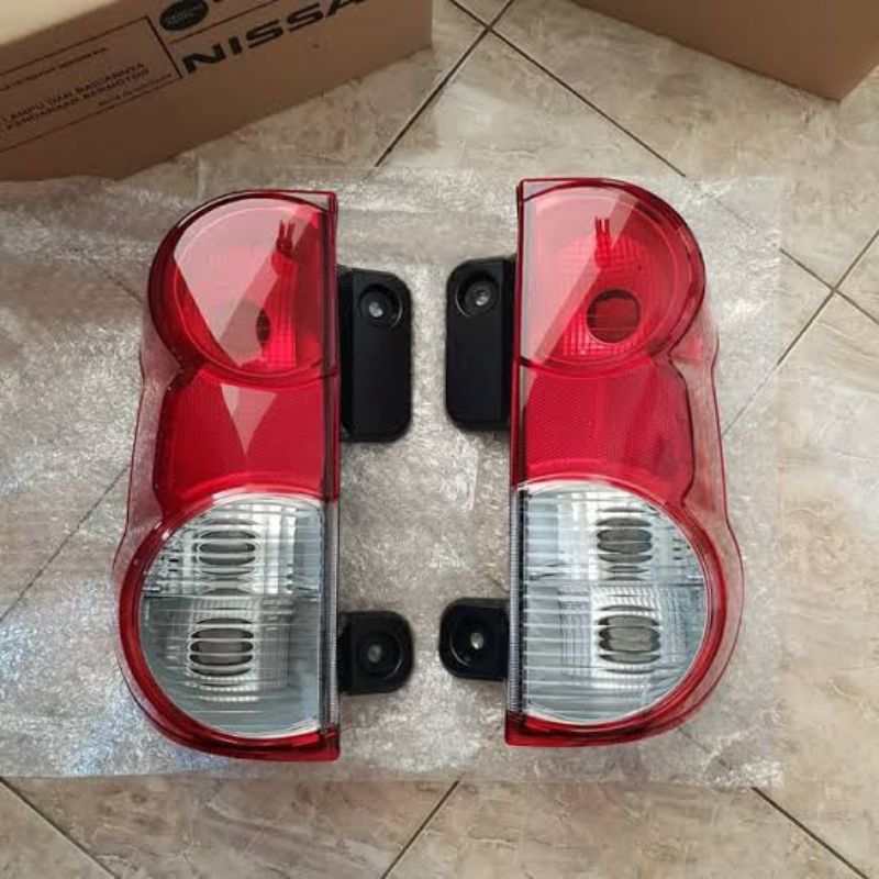 stoplamp evalia nissan hrga satuan perbuah original second