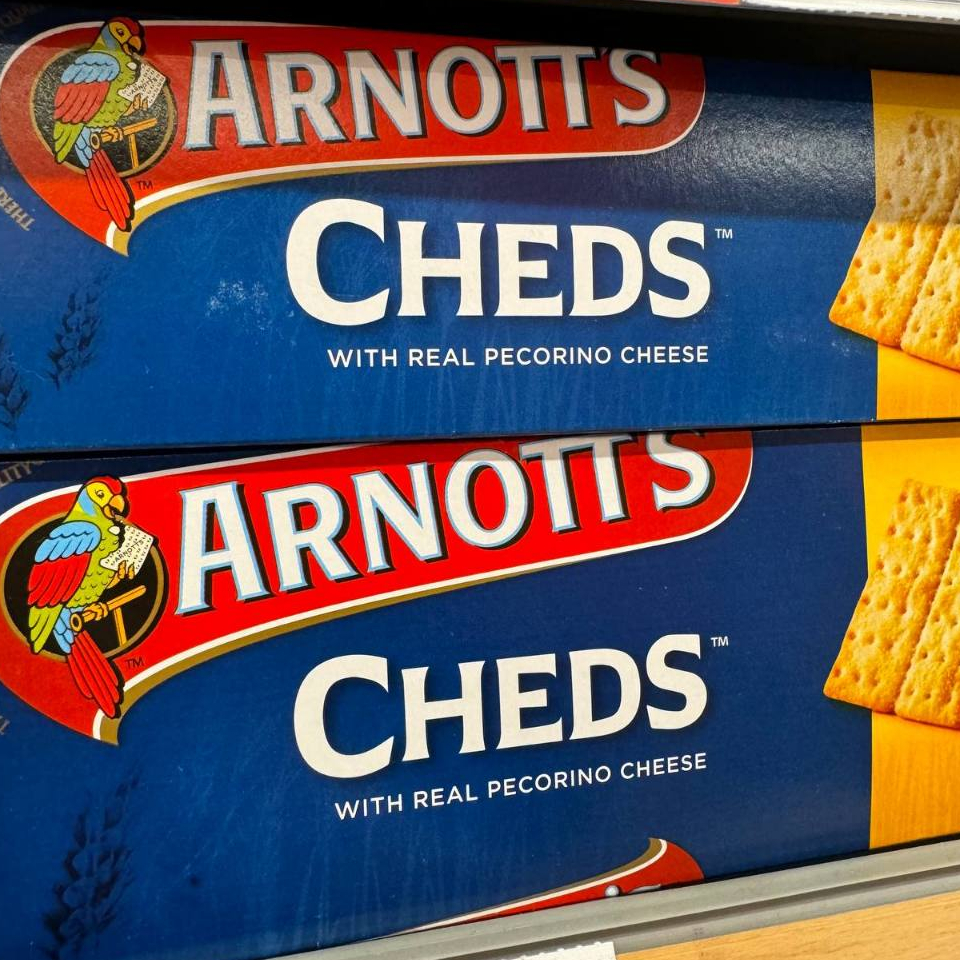 

Arnott's Biscuit Cheds With Real Pecorino Cheese Biskuit Arnott's dengan Keju Pecorino