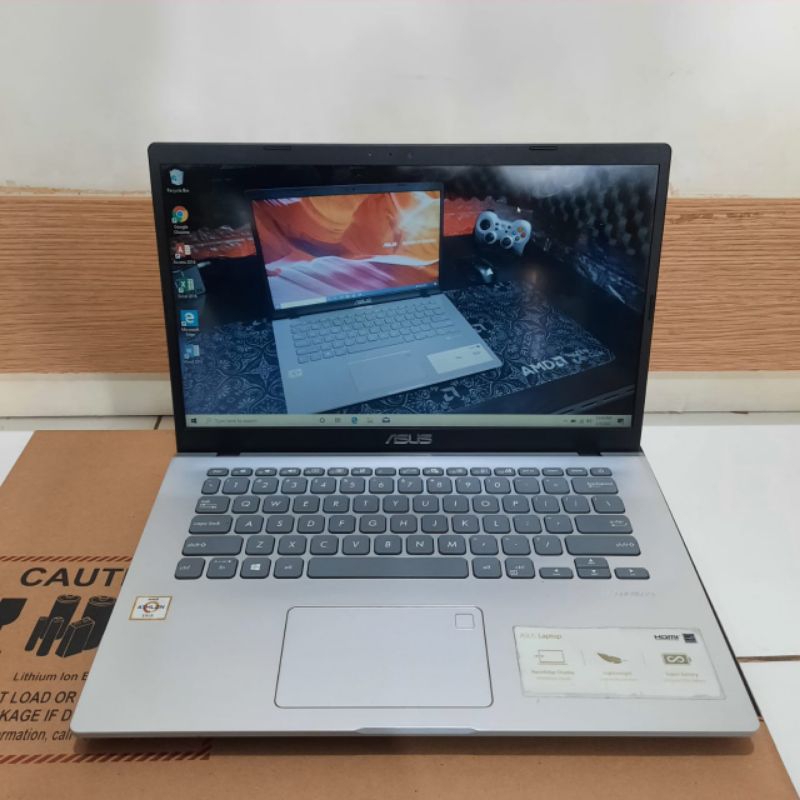 Laptop Asus VivoBook Gaming M409D Amd Athlon Gold - 3150U Ram 8Gb/SSD 256Gb Vga Amd Radeon TM Graphi