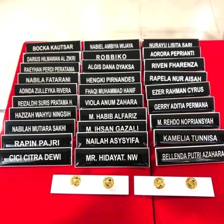 

Nametag/Papan nama dada gravo lapis fiber - PAKU