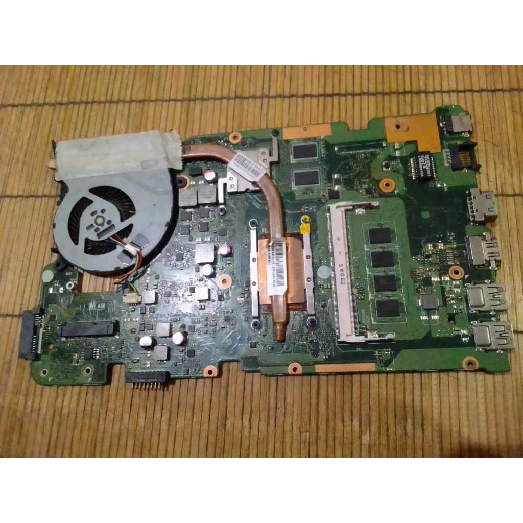 Motherboard Asus A555L or Fan Processor