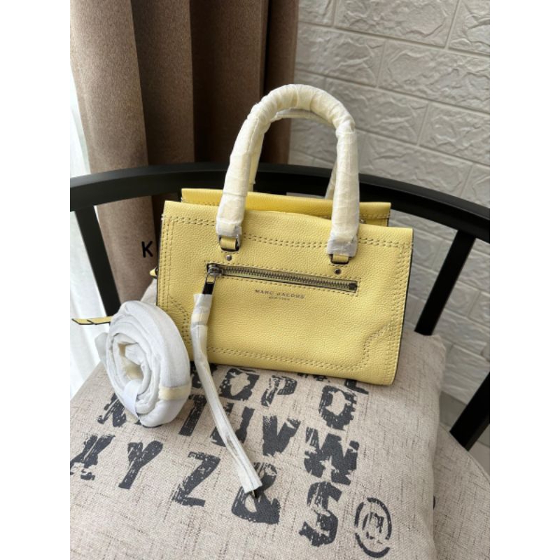 tas mj bag M0015022 cruiser satchel french vanilla original